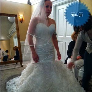 Dennis Basso "Jessyka" Wedding Dress NEVER WORN